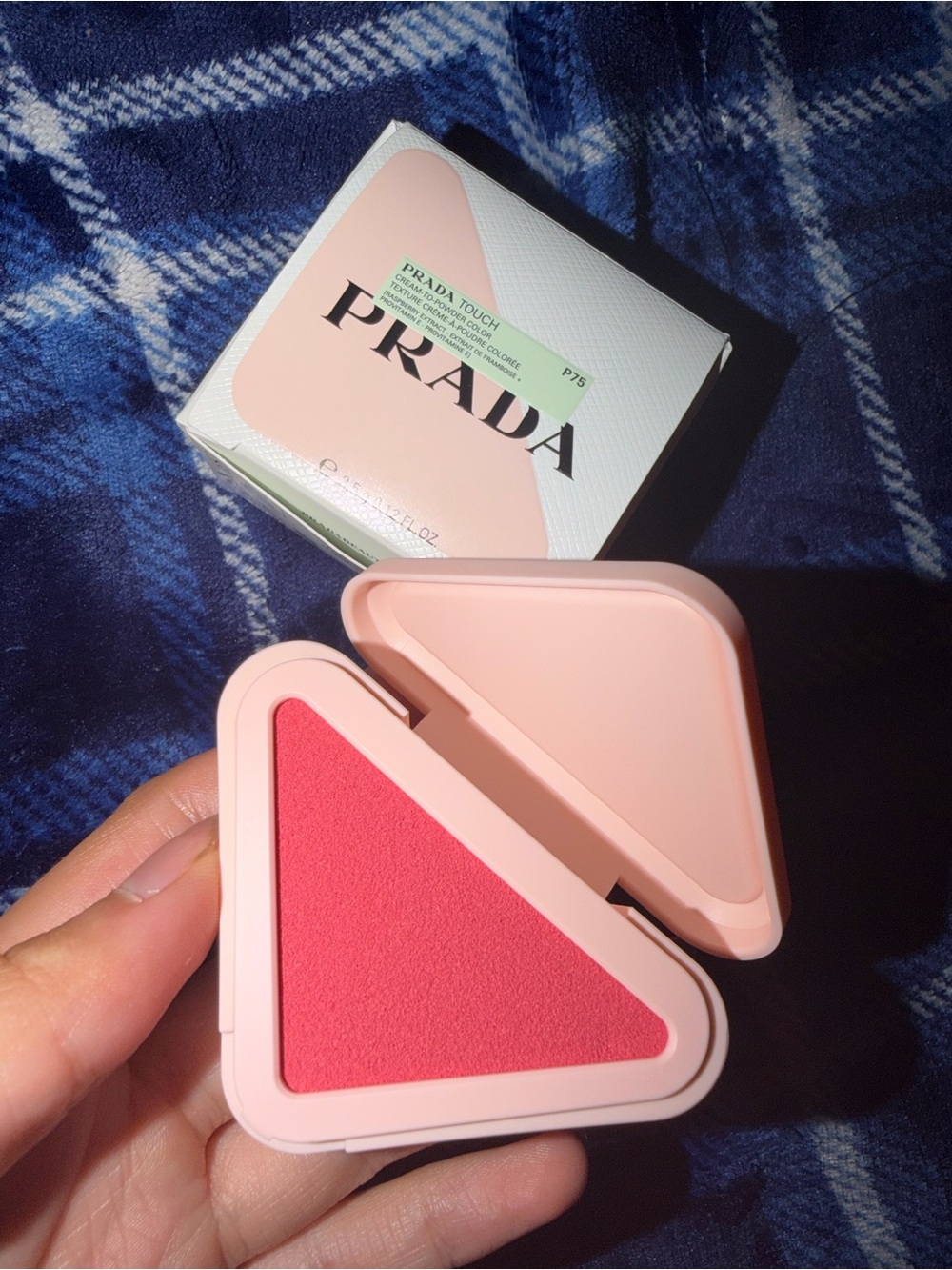 Prada Touch Cream-to-Powder P75 — Soft Pink & Mint Box - Picture 4 of 4